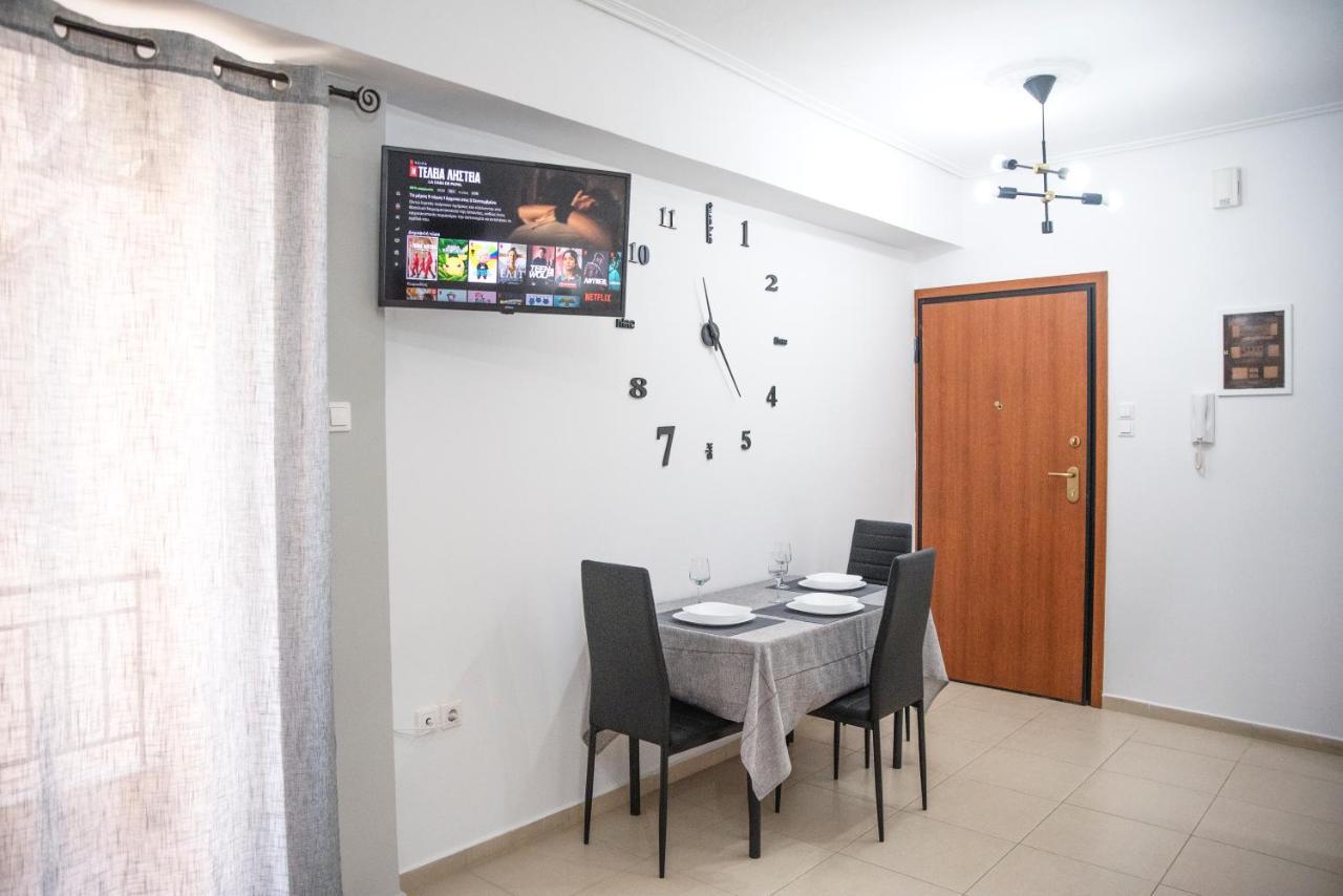 C3 Modern Spartan Apartment Exterior photo
